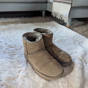 UGG Classic Short